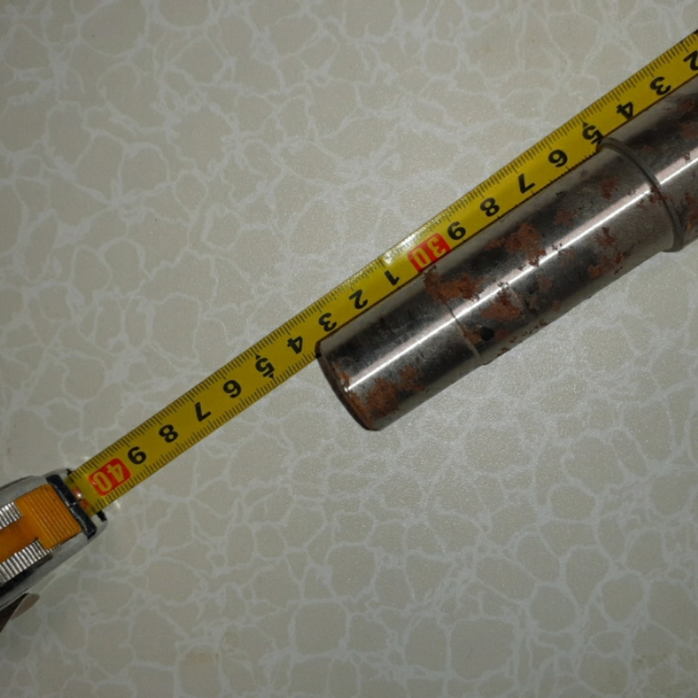 Вал відбору потужності проміжного редуктора d 25 мм L=335 мм